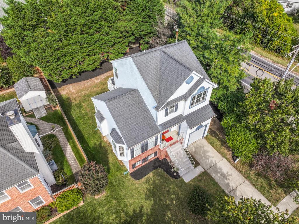 1550 PROVINCIAL LANE