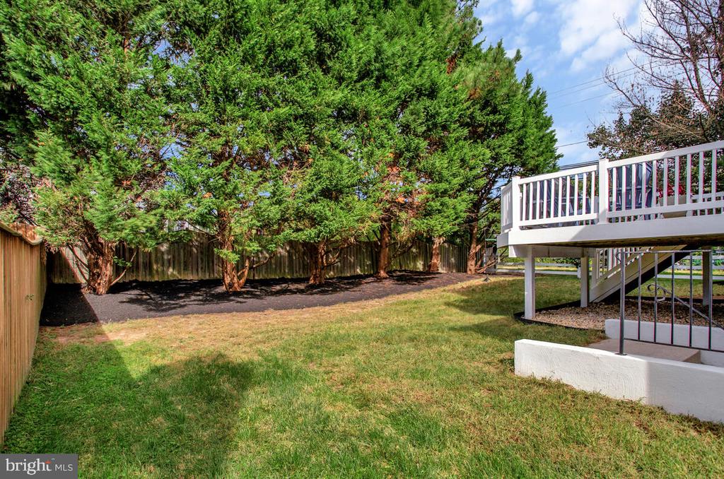 1550 PROVINCIAL LANE
