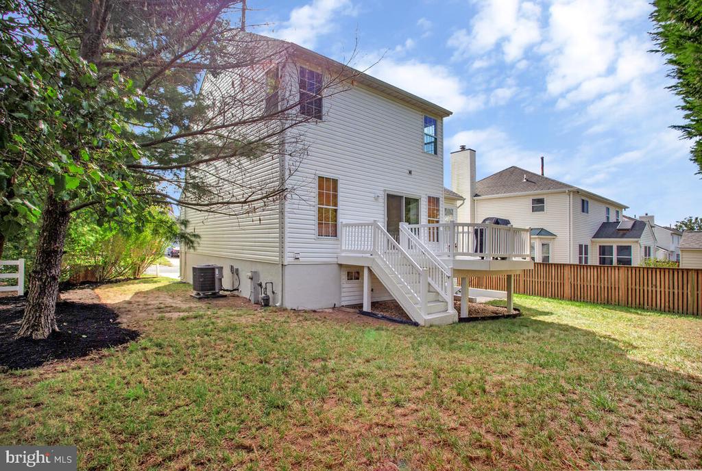 1550 PROVINCIAL LANE