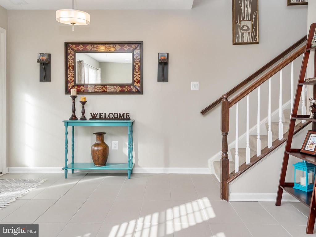 1047 IRONWOOD LANE