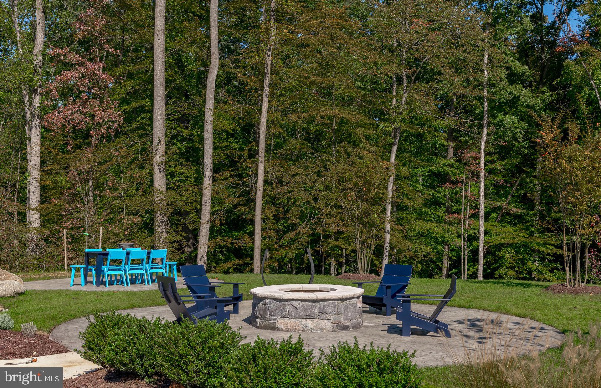 1512 BOTTLEBRUSH LANE