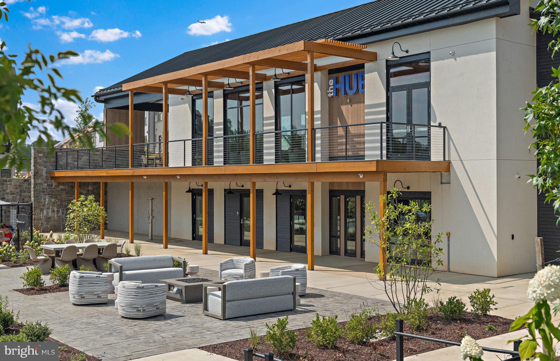 1512 BOTTLEBRUSH LANE