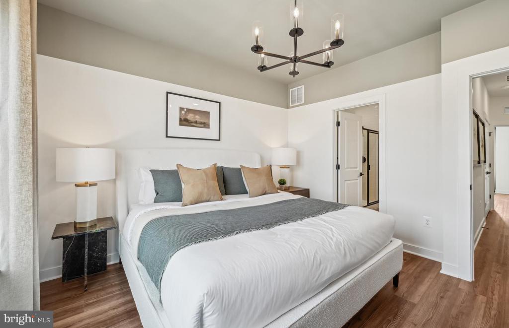 1512 BOTTLEBRUSH LANE