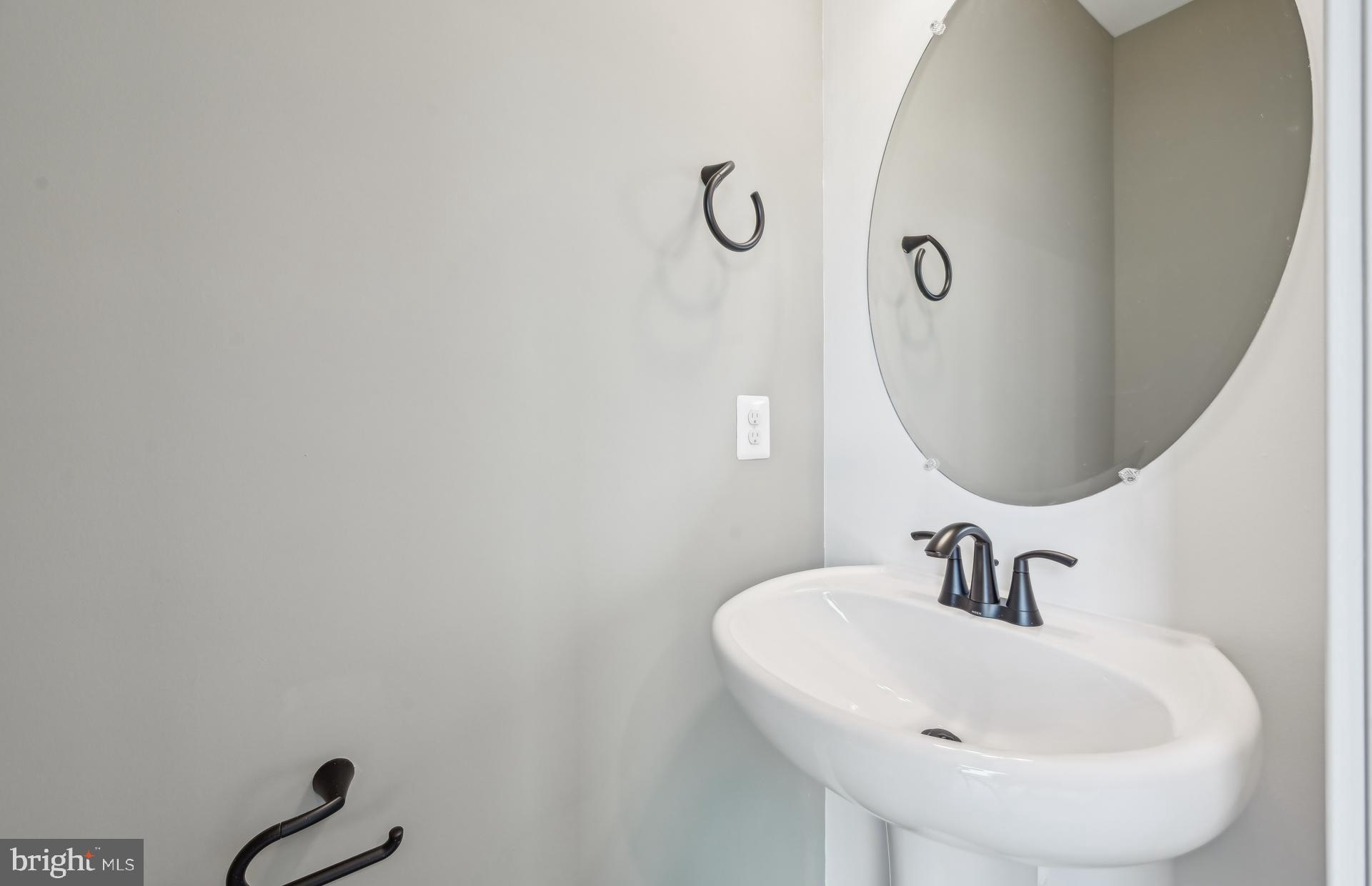 1512 BOTTLEBRUSH LANE