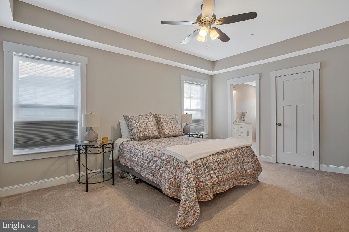 3729 BEACH DRIVE BOULEVARD