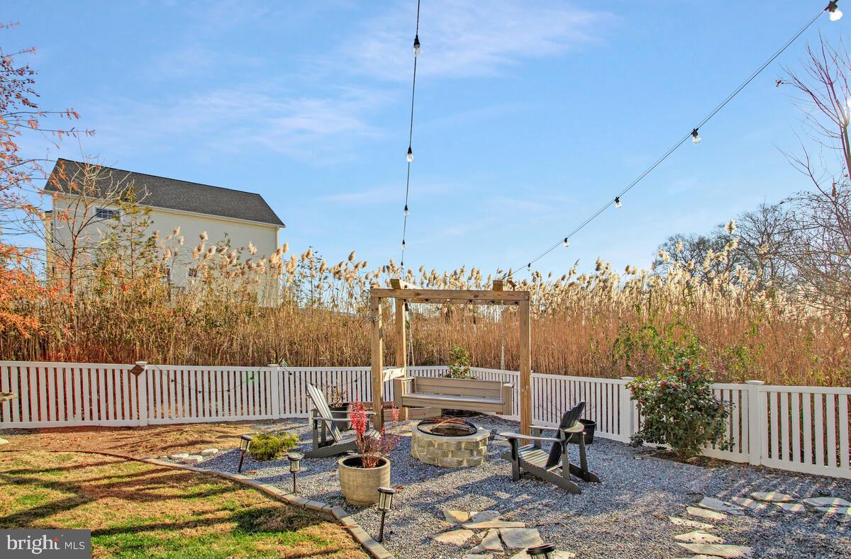 3729 BEACH DRIVE BOULEVARD