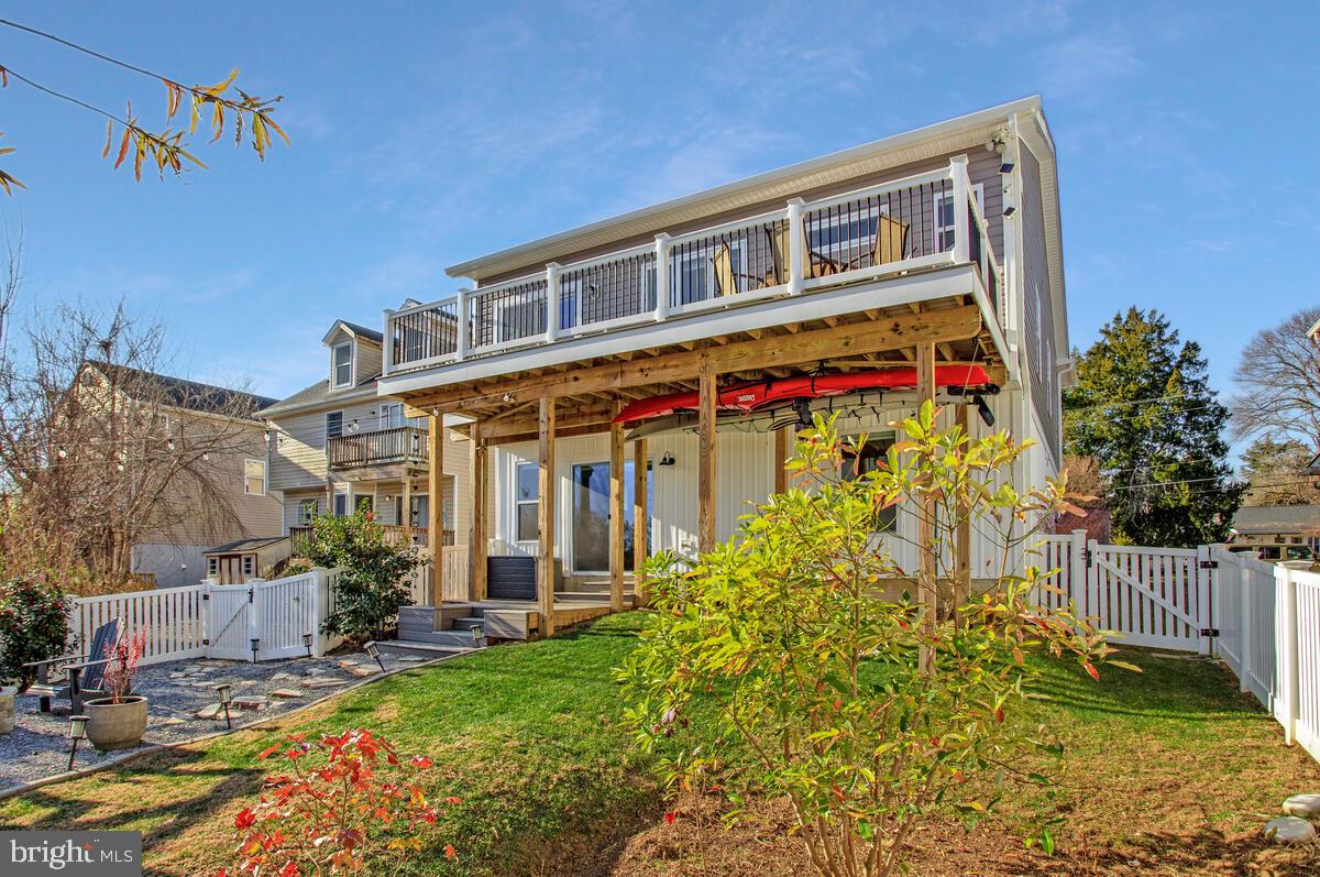 3729 BEACH DRIVE BOULEVARD