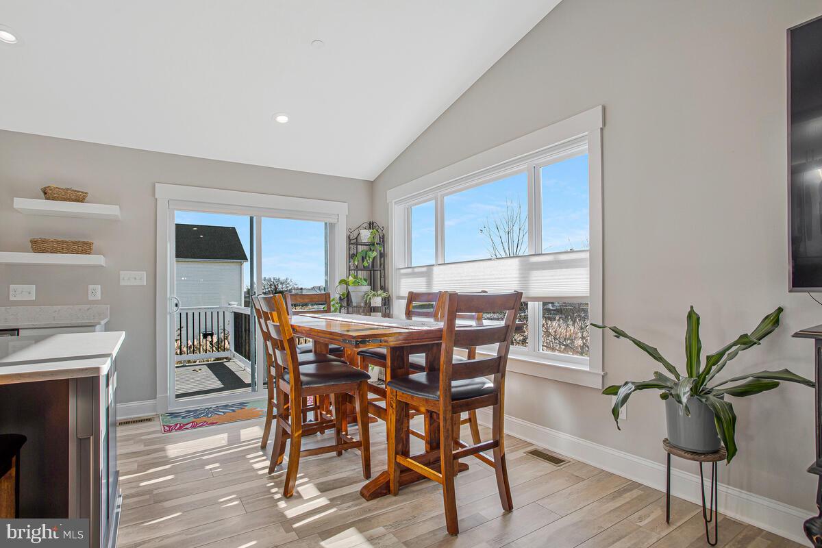 3729 BEACH DRIVE BOULEVARD