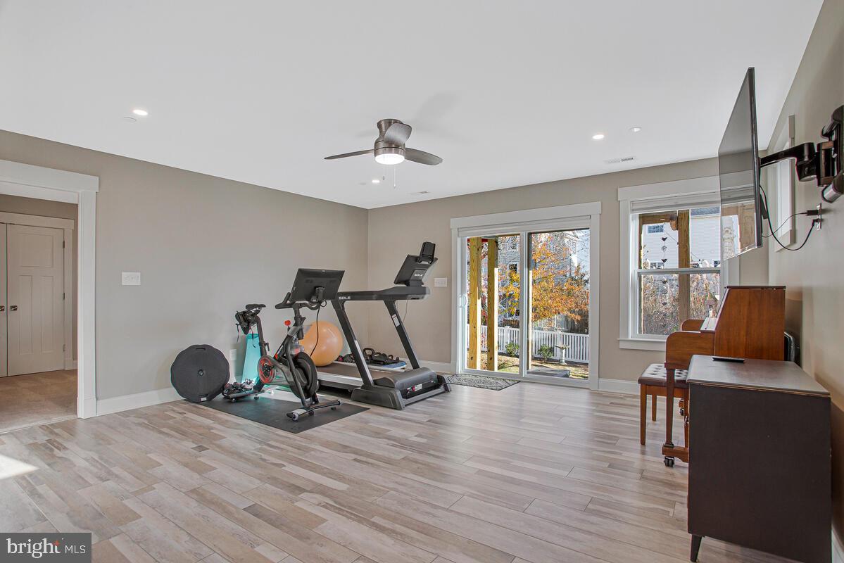 3729 BEACH DRIVE BOULEVARD