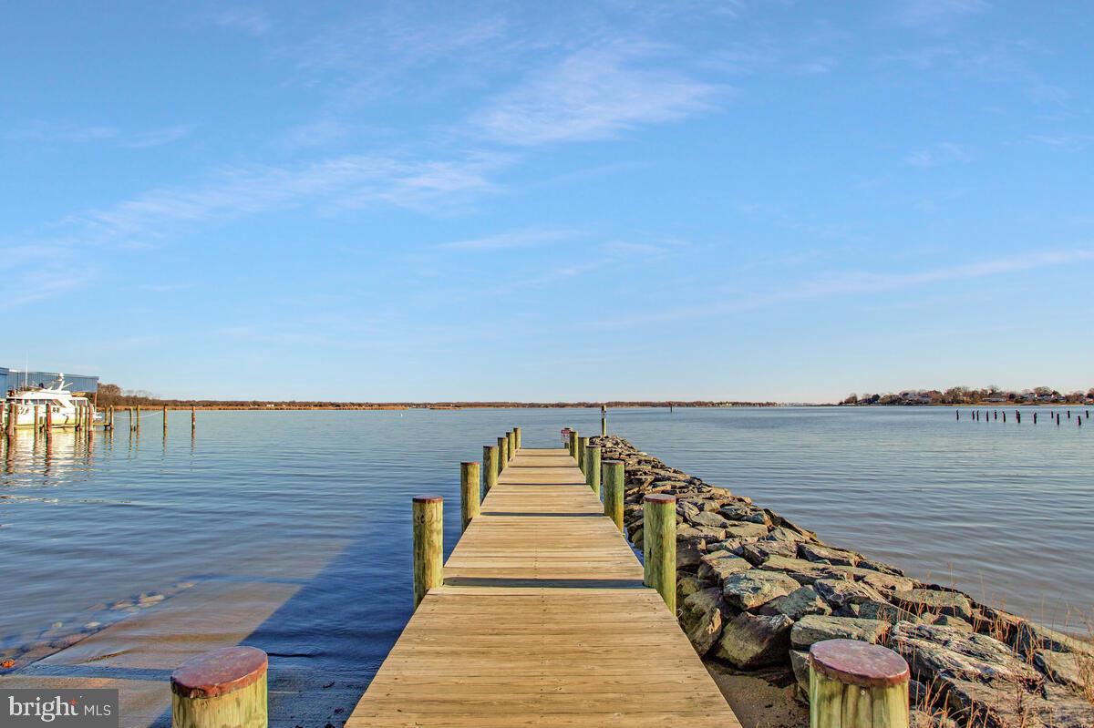 3729 BEACH DRIVE BOULEVARD