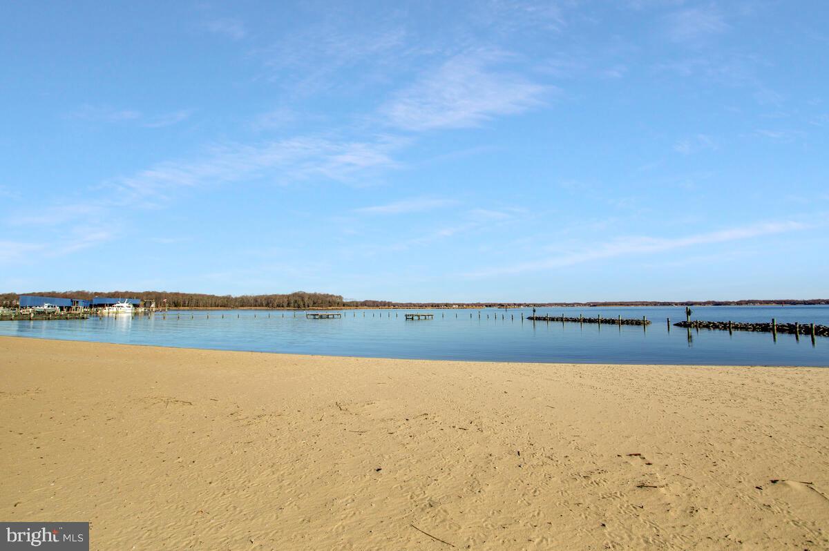 3729 BEACH DRIVE BOULEVARD