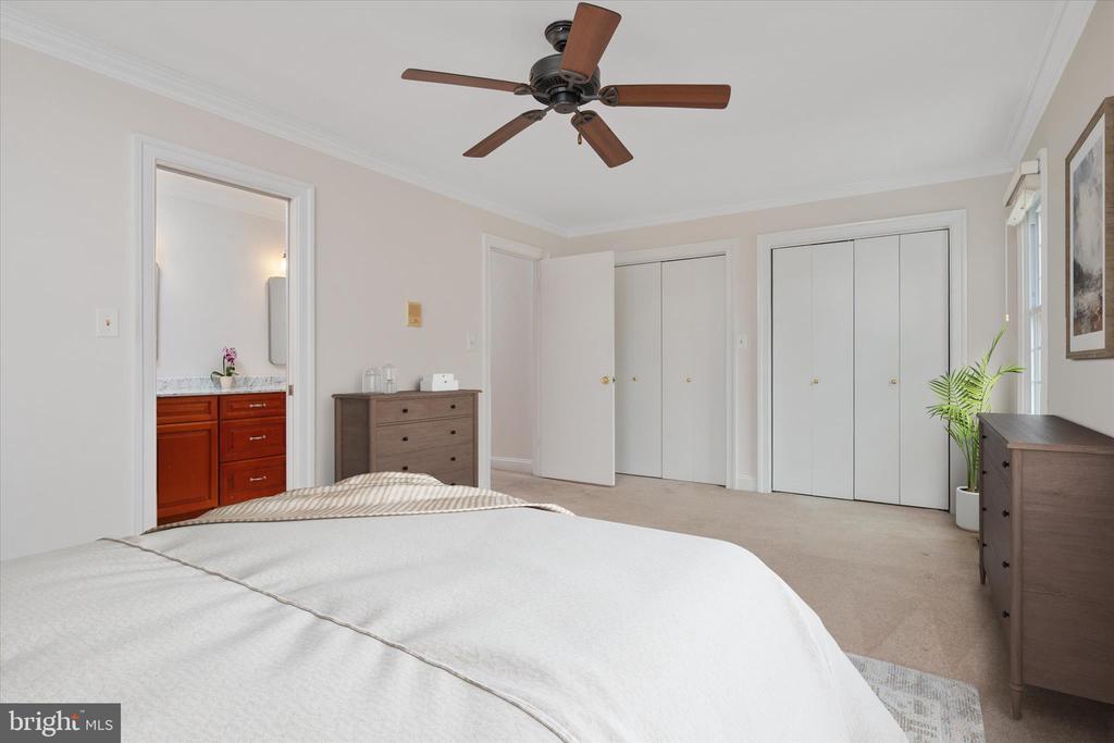 19 SPINDRIFT WAY