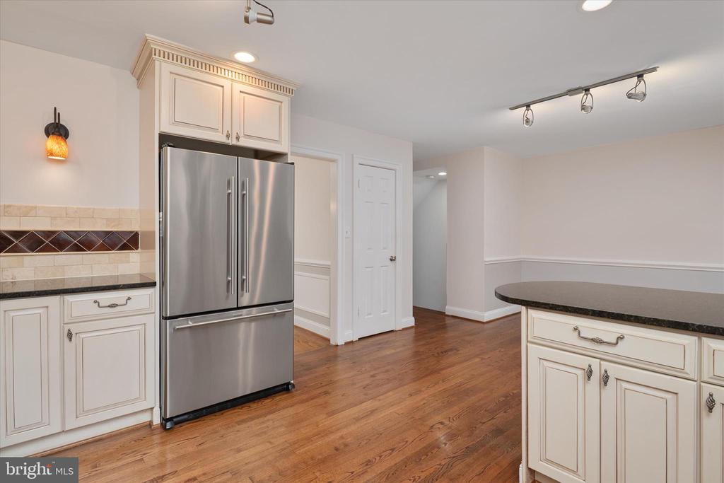19 SPINDRIFT WAY