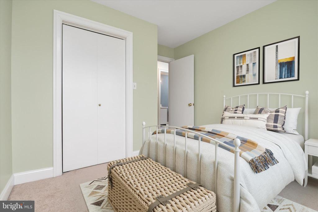 19 SPINDRIFT WAY