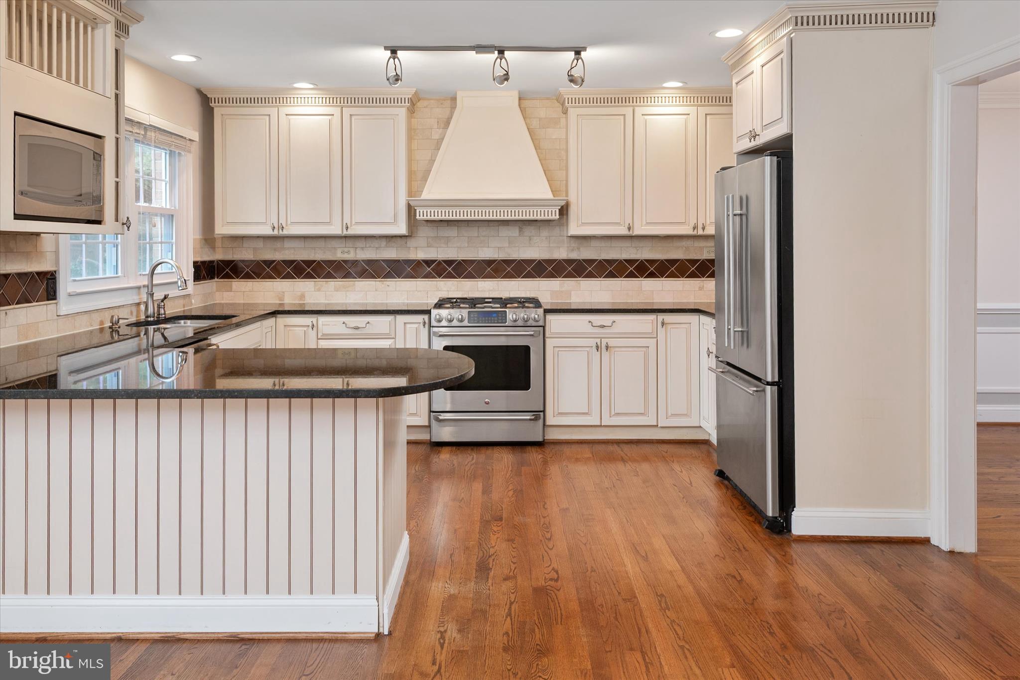 19 SPINDRIFT WAY
