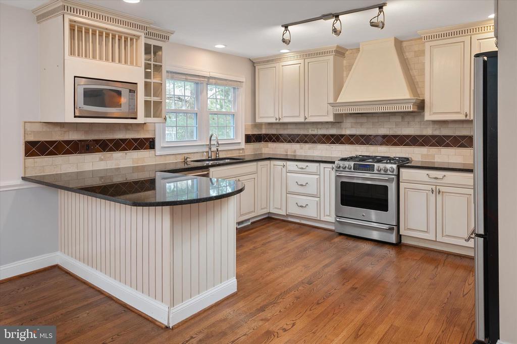 19 SPINDRIFT WAY