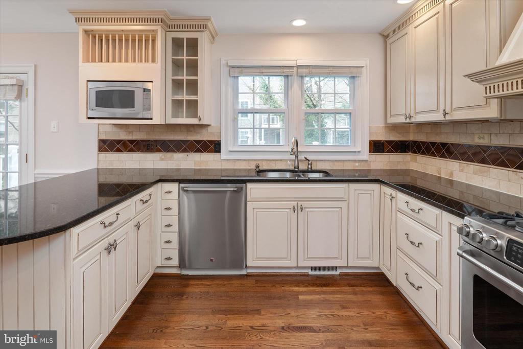 19 SPINDRIFT WAY