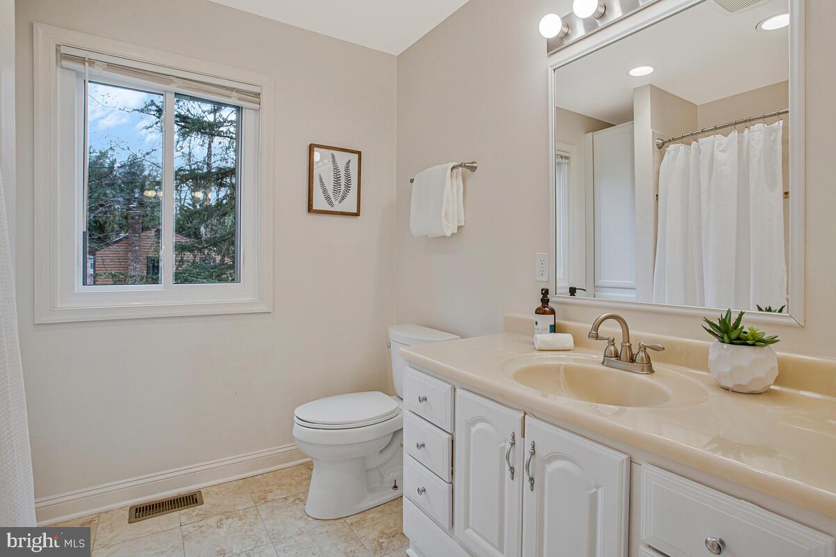 1333 TALL TIMBERS DRIVE
