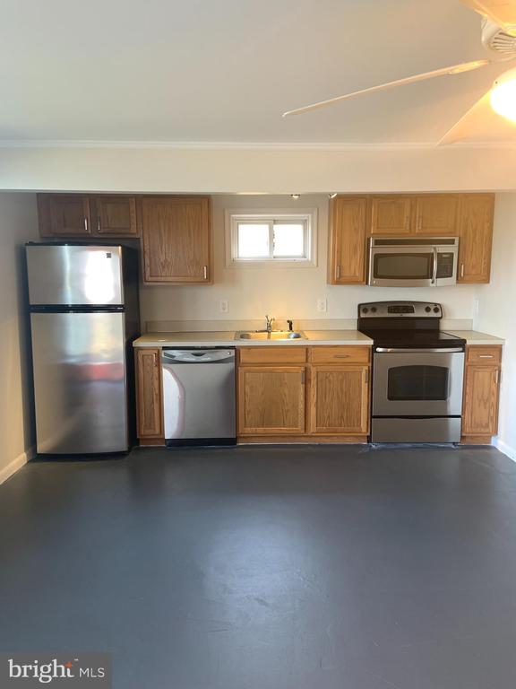 1072 RIVER BAY ROAD Unit: BASEMENT
