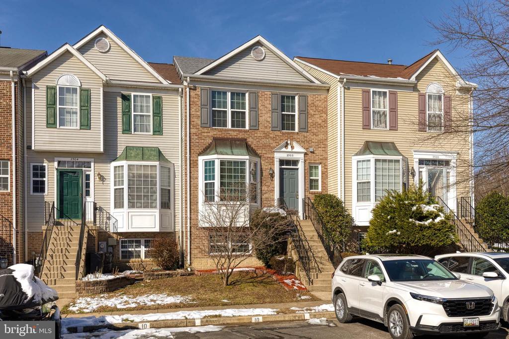 2502 WESTON COURT