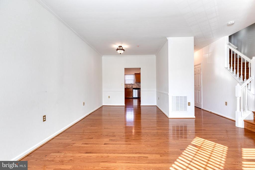 2502 WESTON COURT