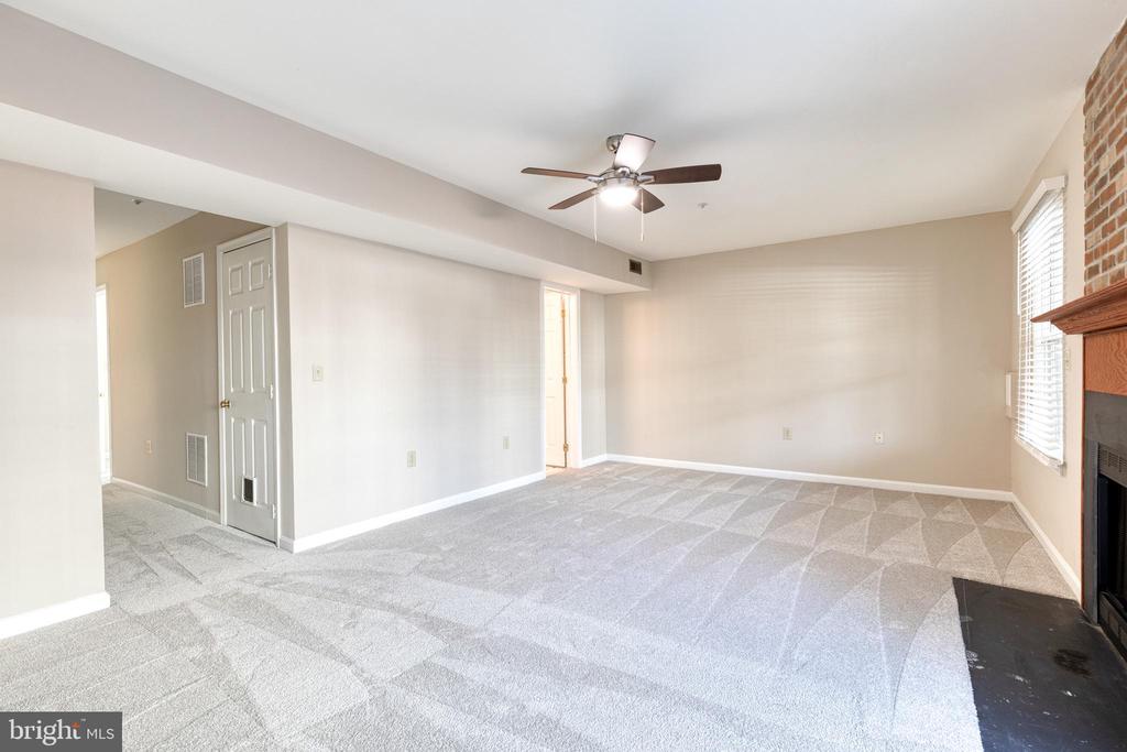 2502 WESTON COURT