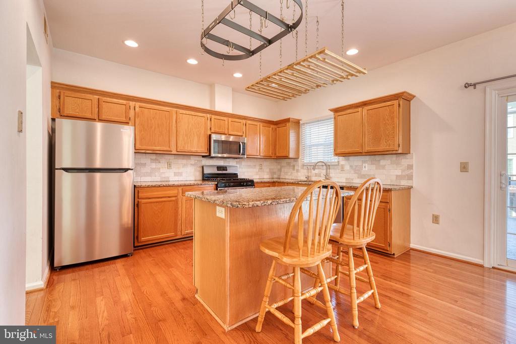 2502 WESTON COURT