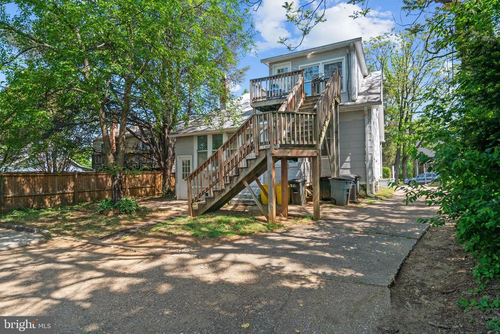 13 ANNAPOLIS STREET