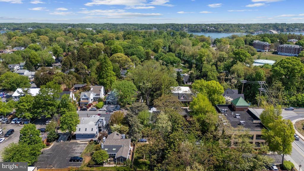 13 ANNAPOLIS STREET