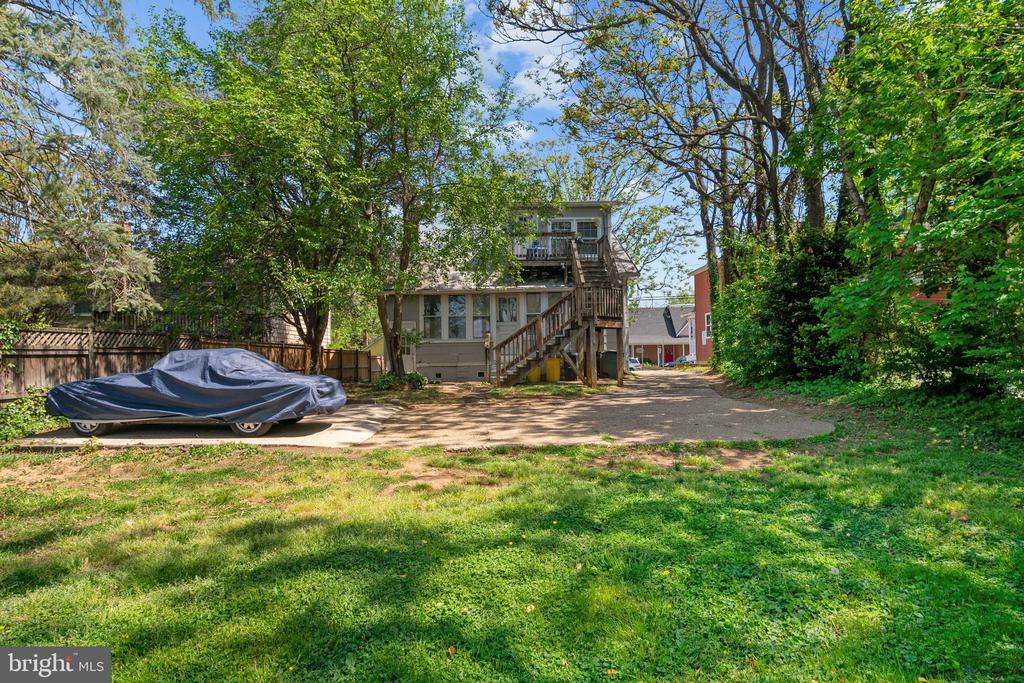 13 ANNAPOLIS STREET