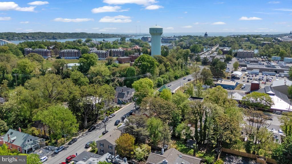 13 ANNAPOLIS STREET