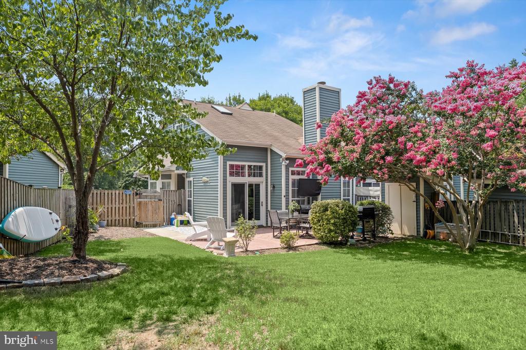 916 YACHTSMAN WAY