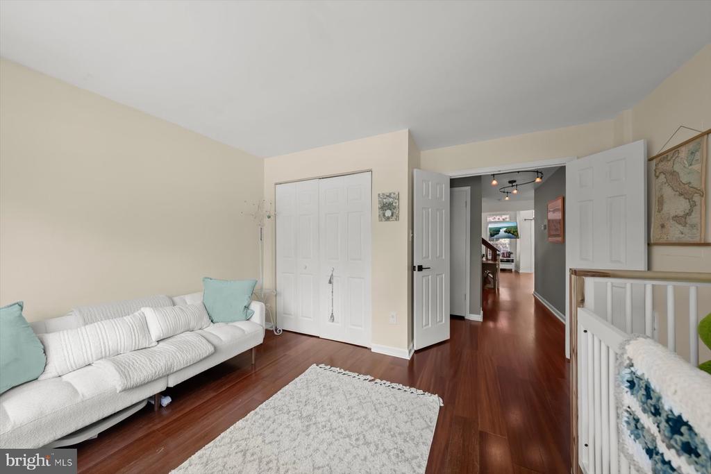 916 YACHTSMAN WAY