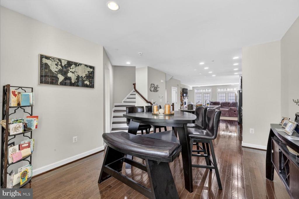 7314 TAYLORS HILL LANE