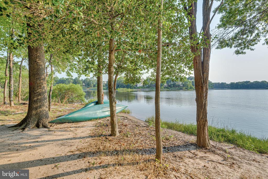 1322 COX COVE COURT