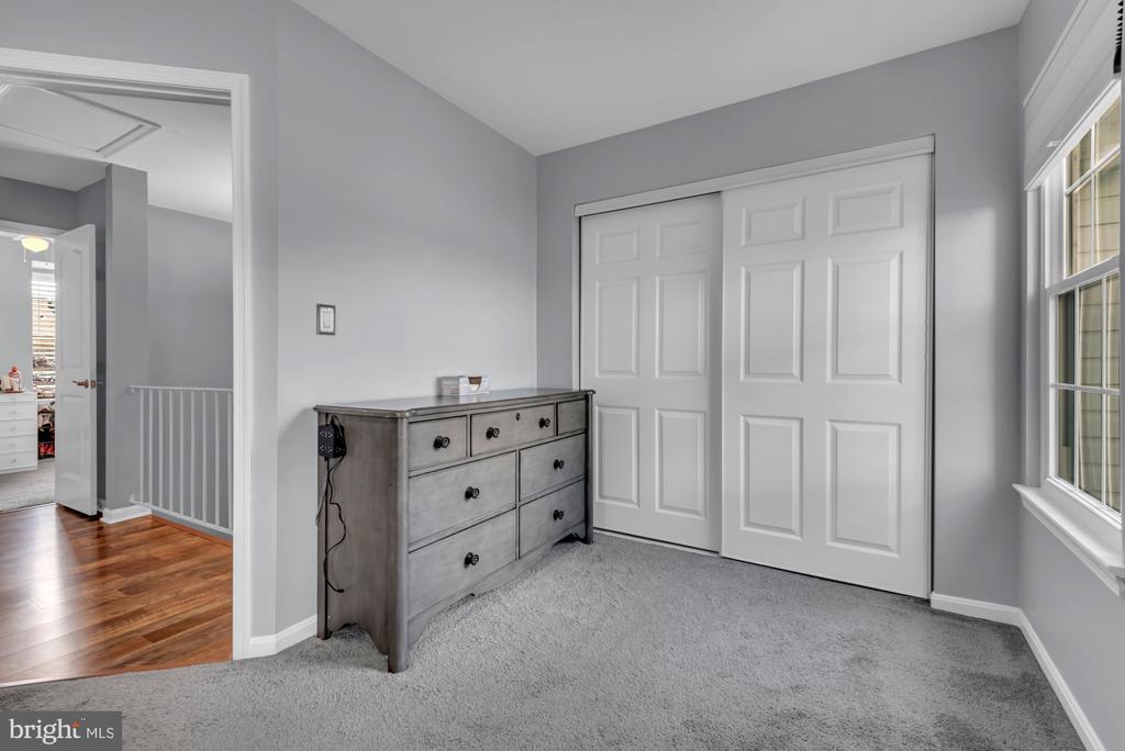 1322 COX COVE COURT