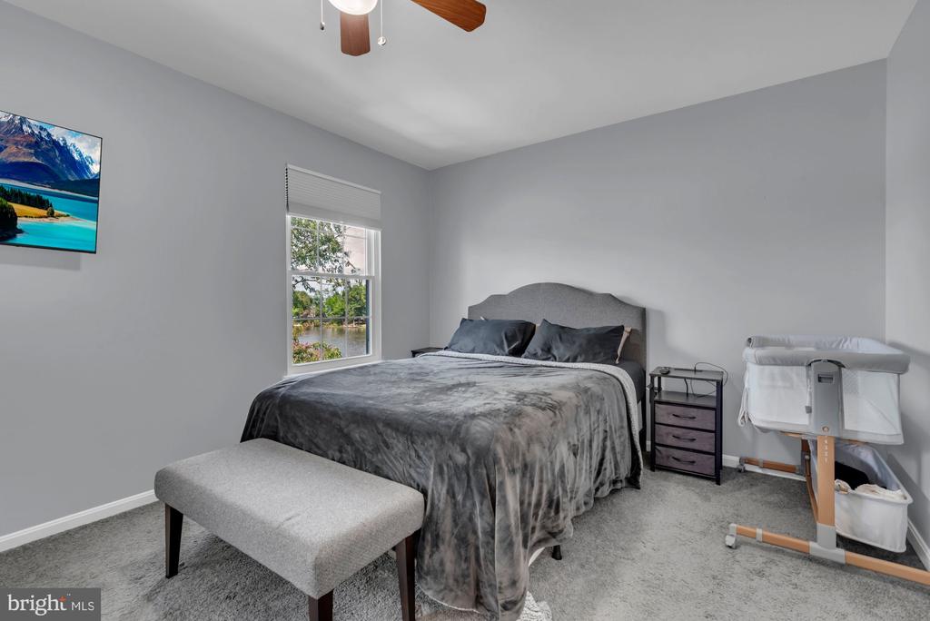 1322 COX COVE COURT