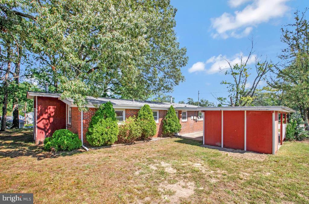 316 GLOUCESTER DRIVE