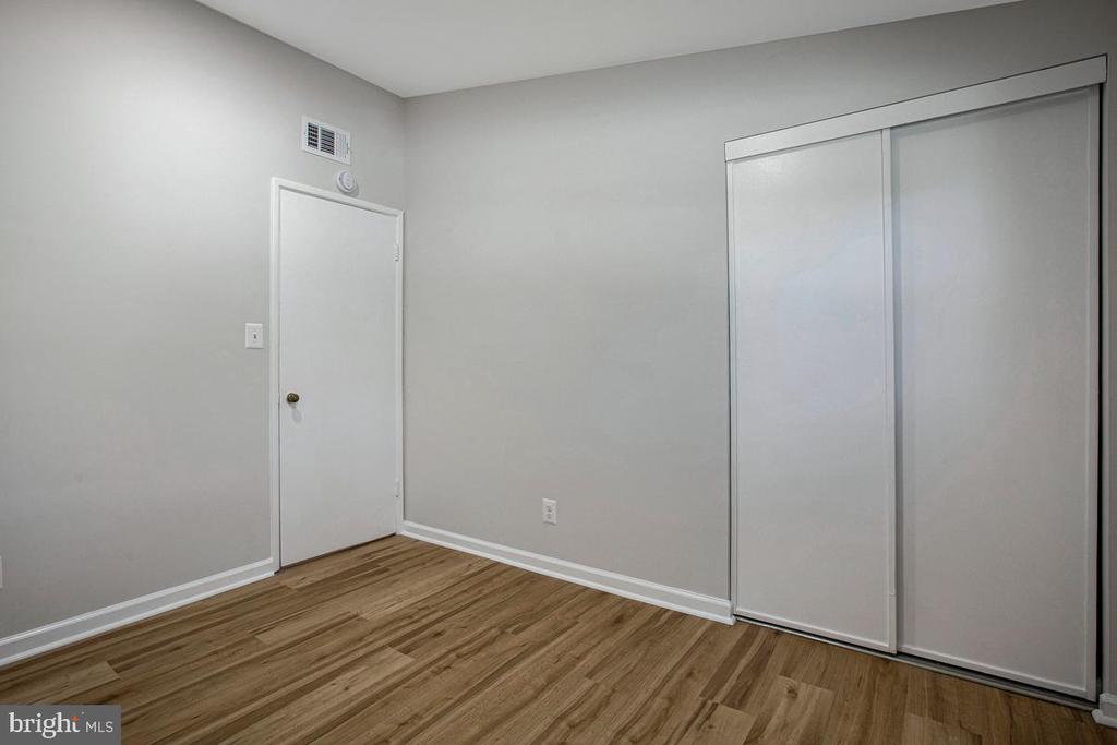 316 GLOUCESTER DRIVE