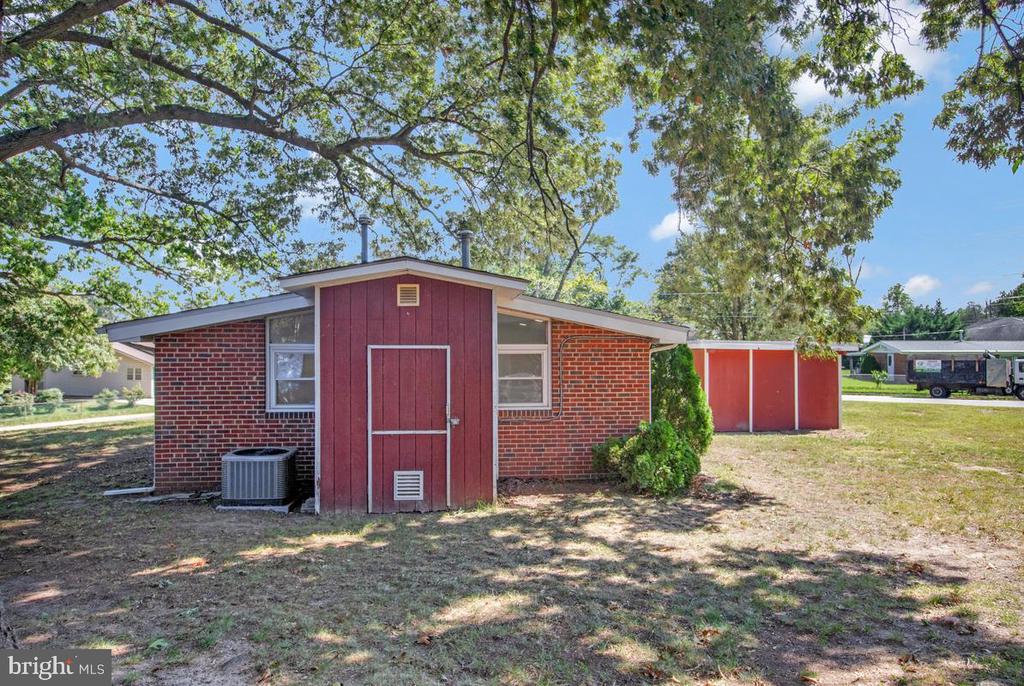 316 GLOUCESTER DRIVE