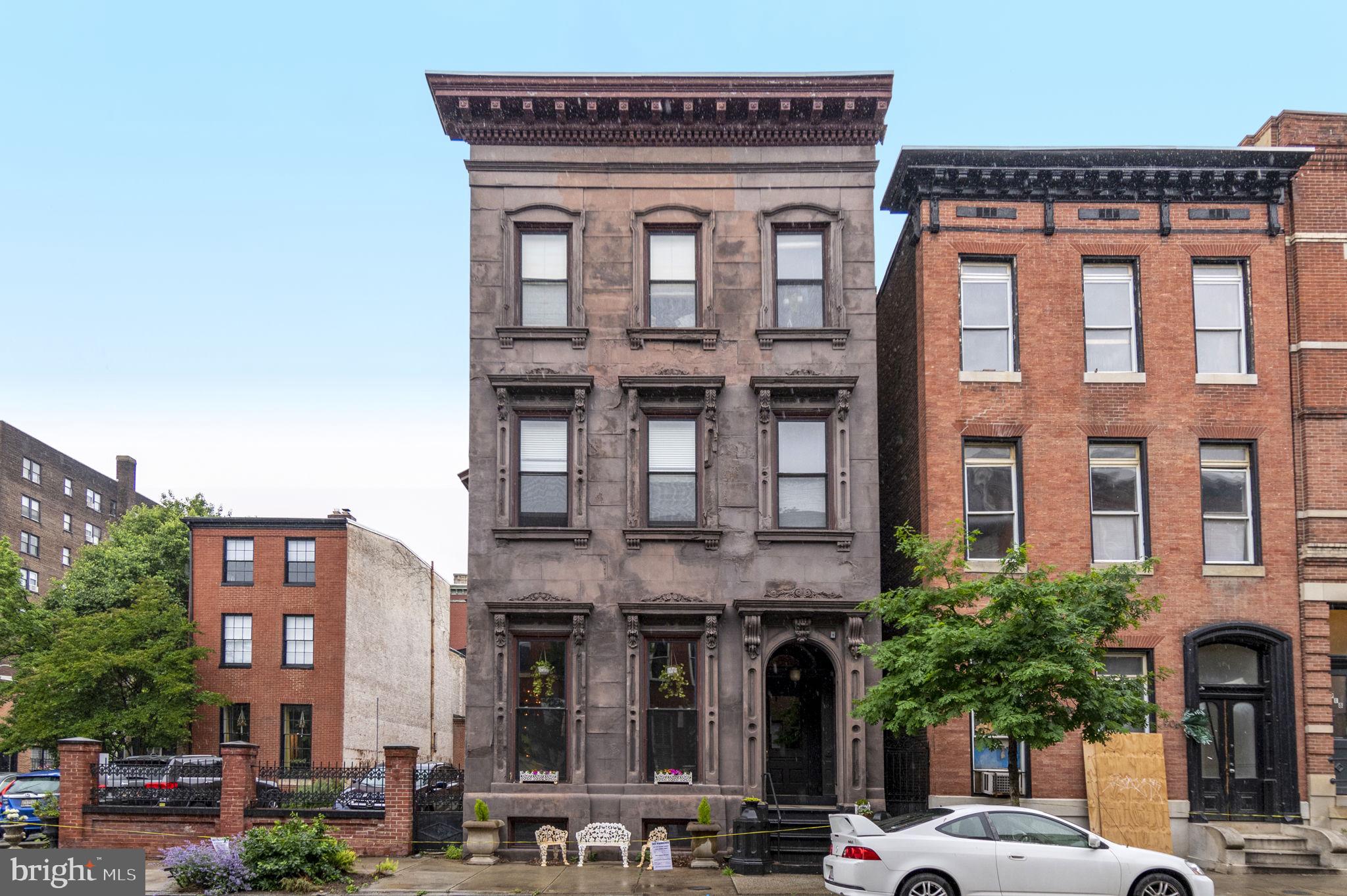 904 N Calvert St N #2