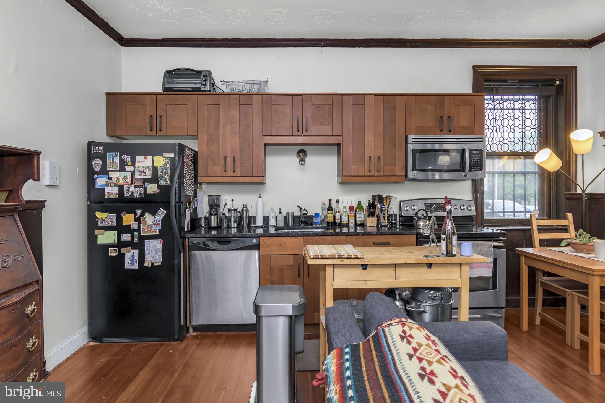 904 N Calvert St N #2