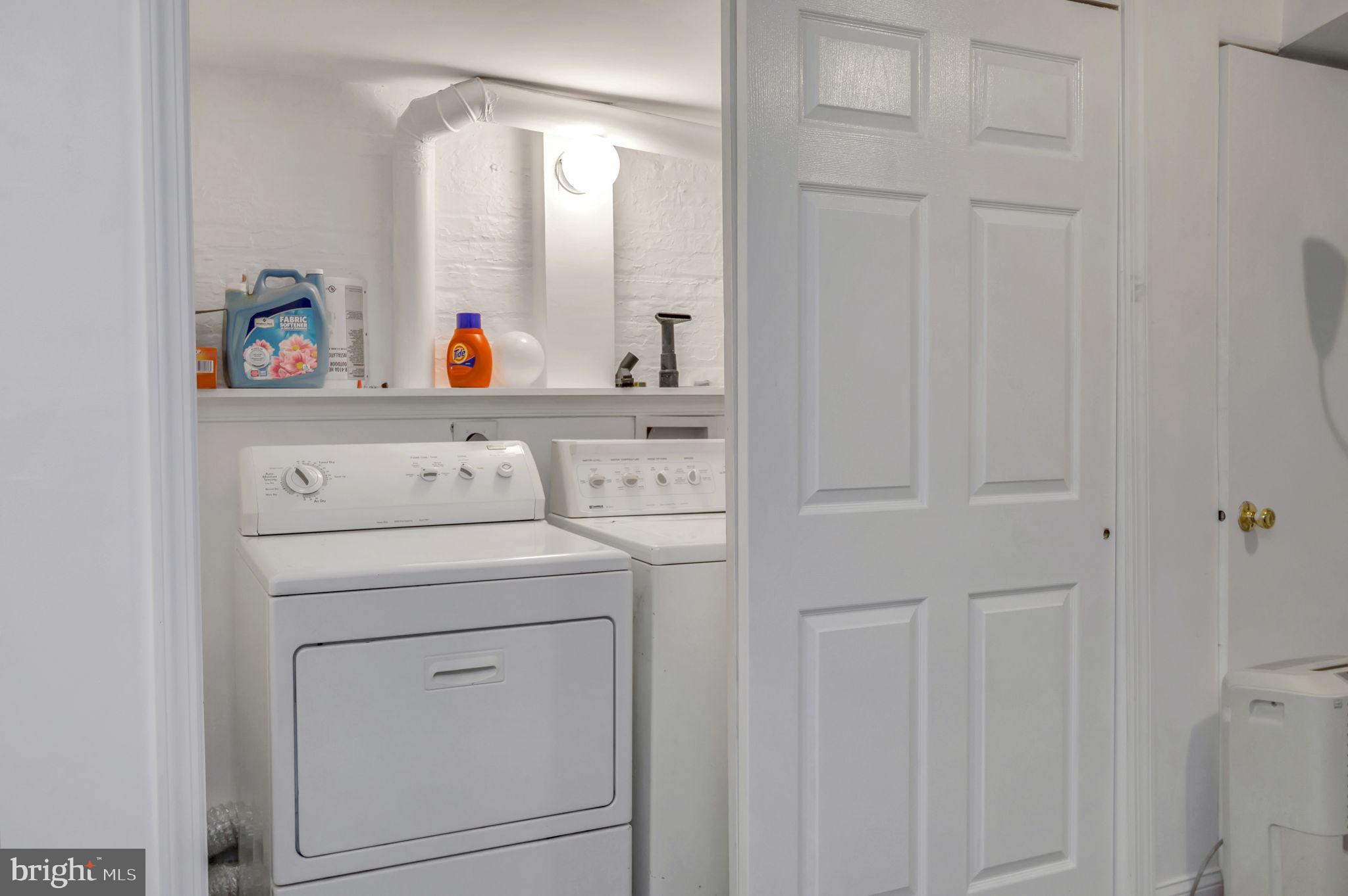 904 N Calvert St N #2