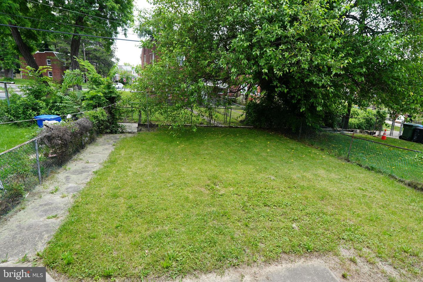 3603 Oakmont Ave