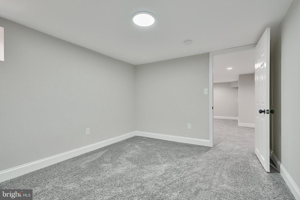 3701 PARKSIDE DRIVE