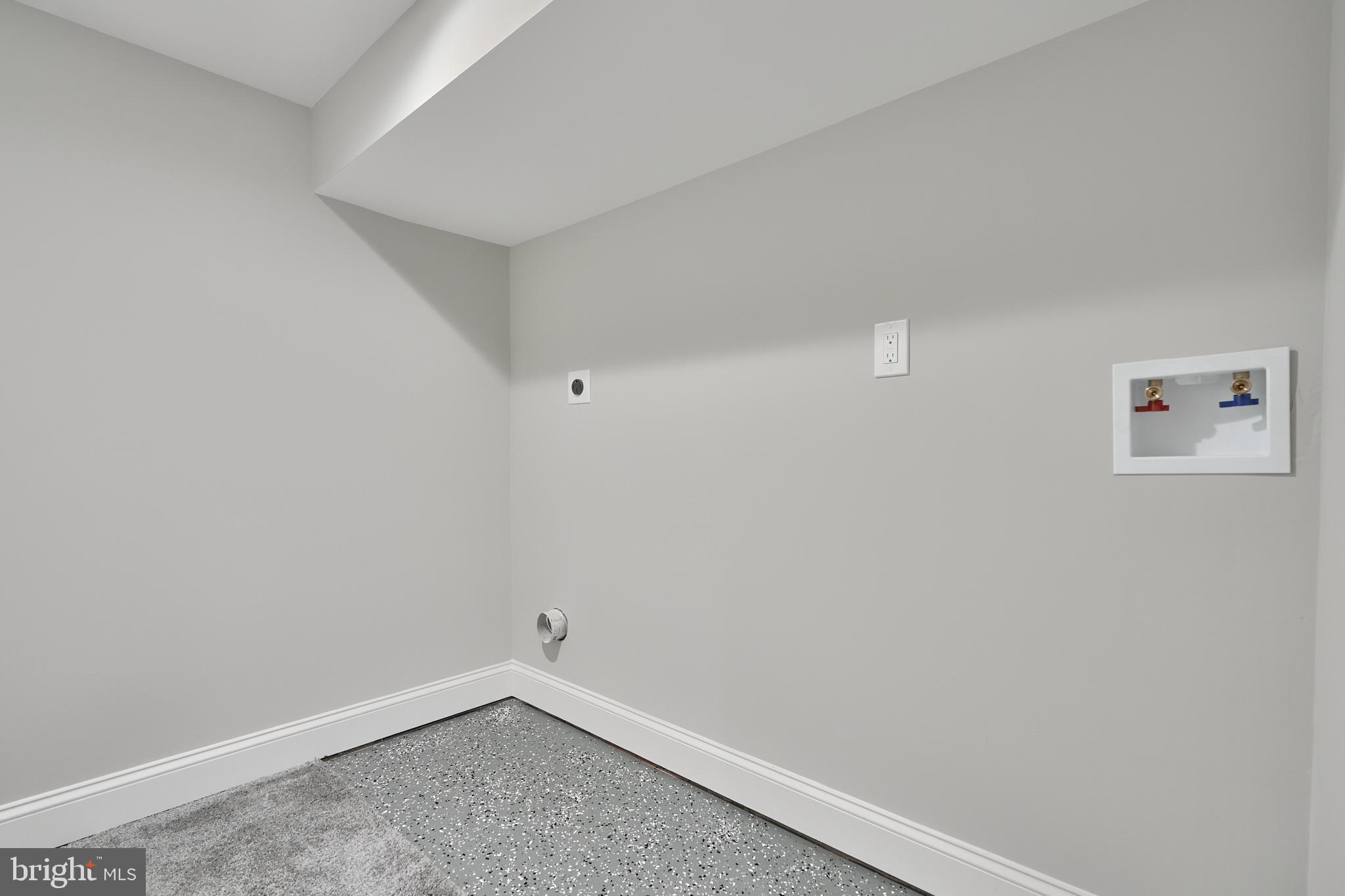 3701 PARKSIDE DRIVE