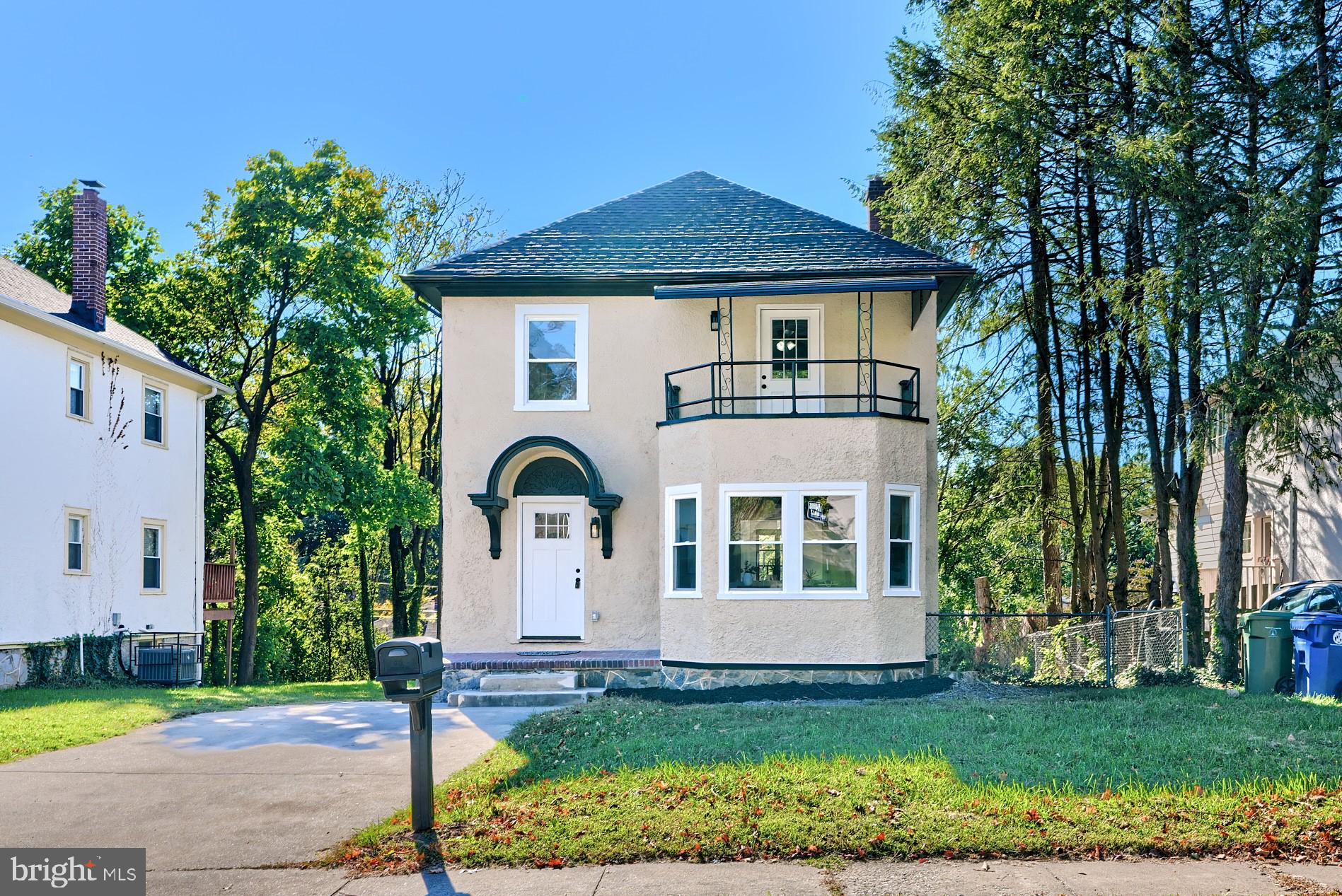 3701 PARKSIDE DRIVE