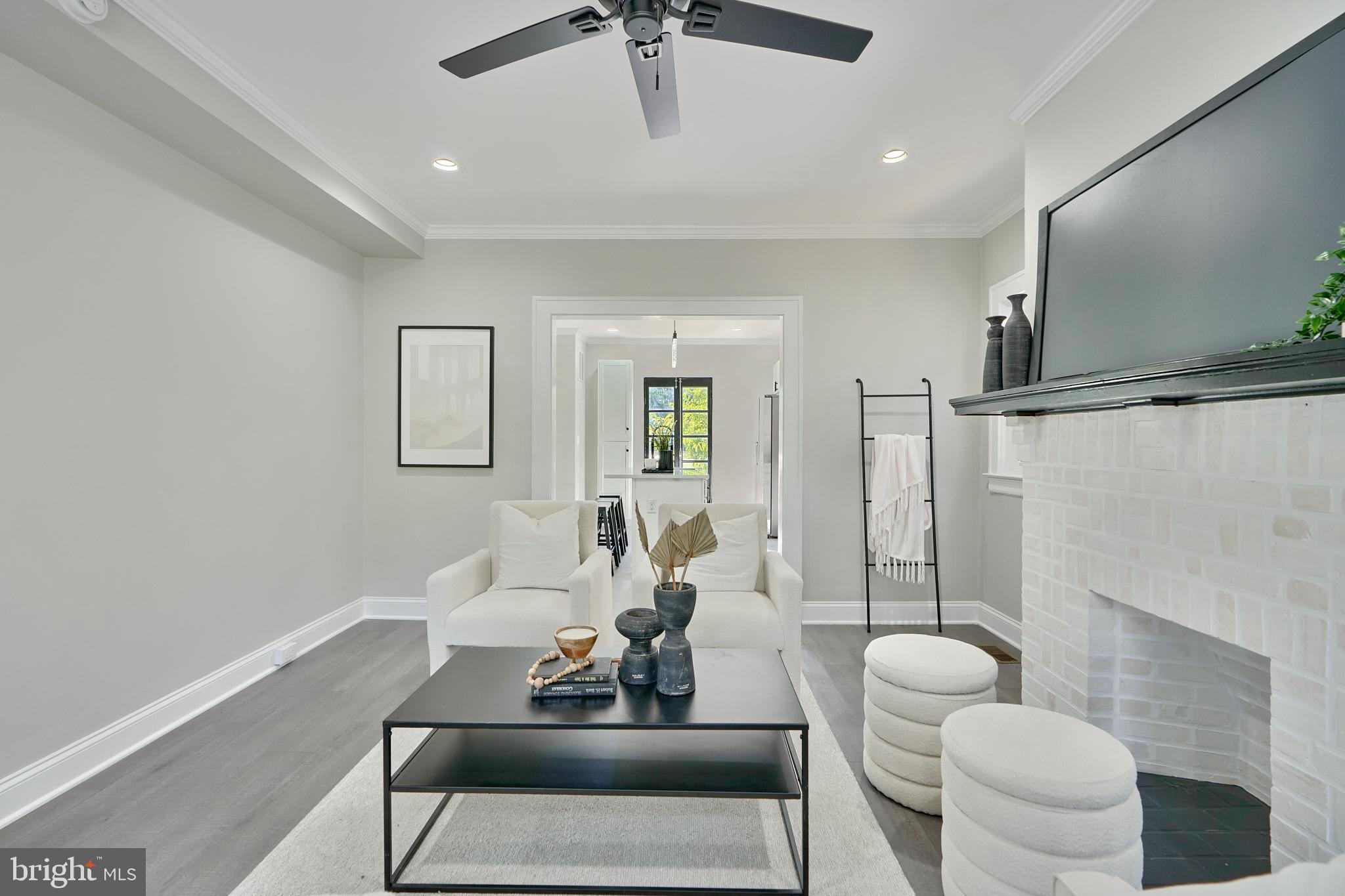 3701 PARKSIDE DRIVE