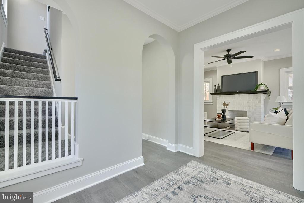 3701 PARKSIDE DRIVE