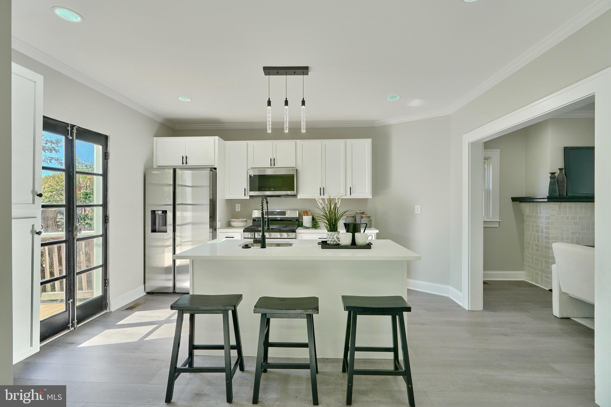 3701 PARKSIDE DRIVE